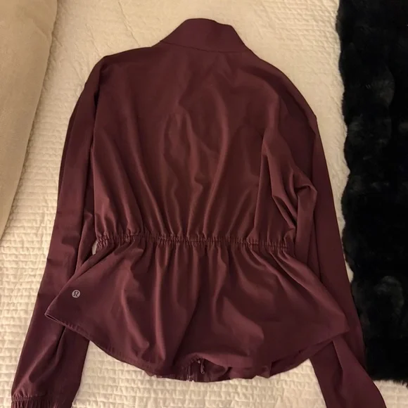 Lululemon cinch waist jacket medium - Picture 3 of 6